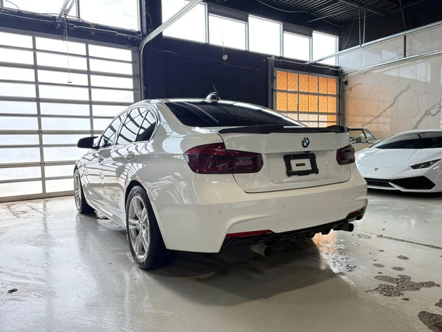 BMW 330 * xDrive * * HeadUp* AвтоКредит* (ЦЕНА ДО БГ) - автомобили, коли, обяви за нови и употребявани 4