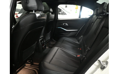 BMW 330 * xDrive * * HeadUp* AвтоКредит* (ЦЕНА ДО БГ) - автомобили, коли, обяви за нови и употребявани 16