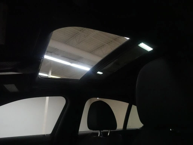 BMW 330 i * M-Package* HeadUp * АвтоКредит * (ЦЕНА ДО БГ) - автомобили, коли, обяви за нови и употребявани 11