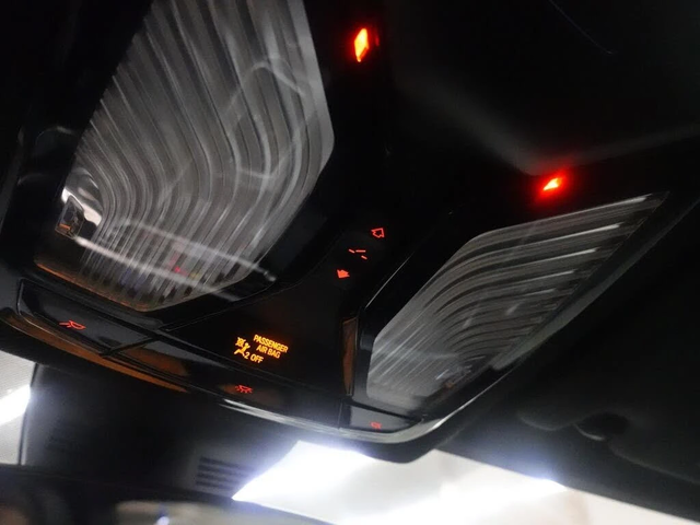 BMW 330 i * M-Package* HeadUp * АвтоКредит * (ЦЕНА ДО БГ) - автомобили, коли, обяви за нови и употребявани 15