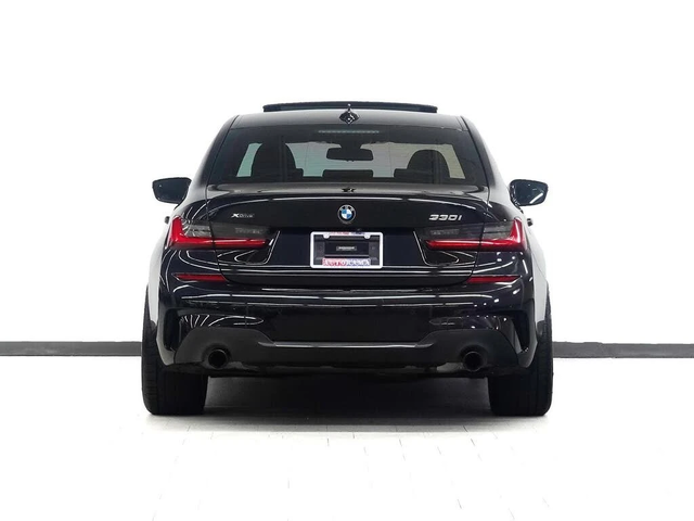 BMW 330 i * M-Package* HeadUp * АвтоКредит * (ЦЕНА ДО БГ) - автомобили, коли, обяви за нови и употребявани 1