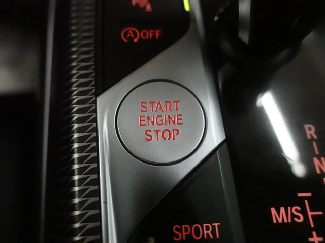 BMW 330 i * M-Package* HeadUp * АвтоКредит * (ЦЕНА ДО БГ) - автомобили, коли, обяви за нови и употребявани 8