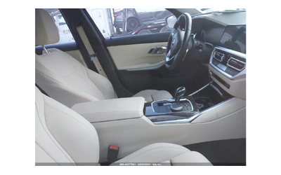 BMW 330 DIGITAL* Hi-Fi* CARPLAY* CAMERA* - автомобили, коли, обяви за нови и употребявани 10