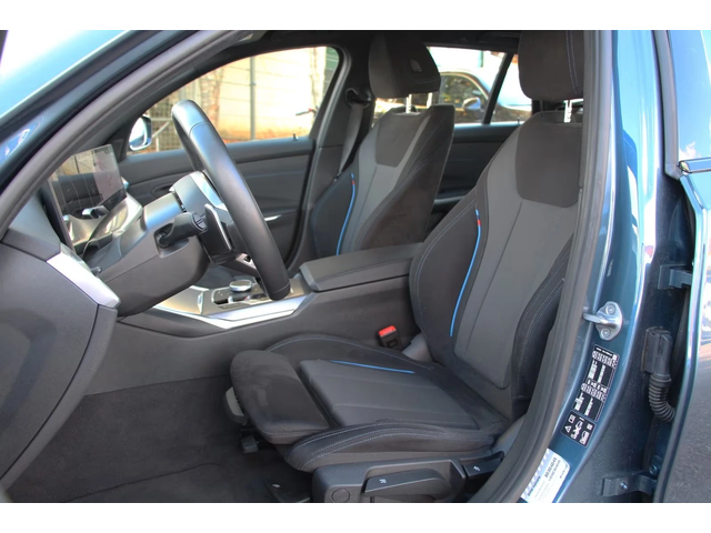 BMW 330 xDrive Touring ACC* LED* - автомобили, коли, обяви за нови и употребявани 2