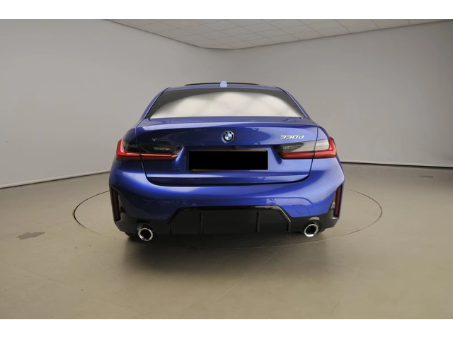 BMW 330 Sedan 330d xDrive | M-Sport - автомобили, коли, обяви за нови и употребявани 1