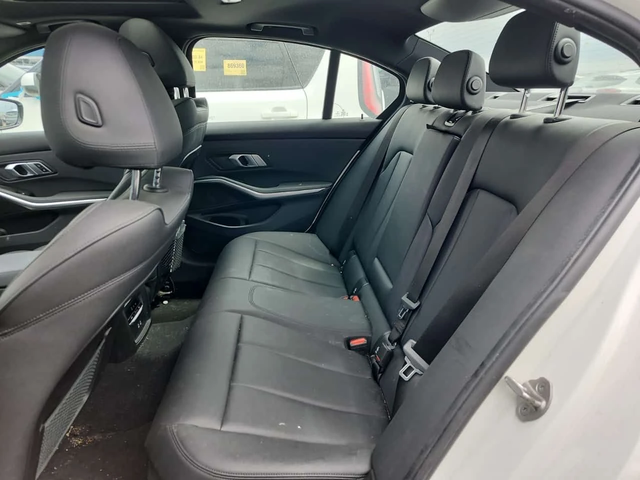 BMW 330 * XDRIVE * CARFAX * 2 КЛЮЧА * ПАНОРАМА * - автомобили, коли, обяви за нови и употребявани 11