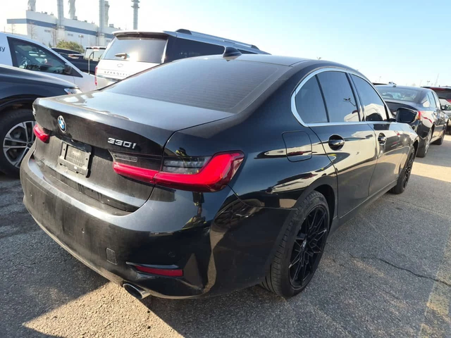 BMW 330 * XDRIVE * CARFAX * 2 КЛЮЧА * ПАНОРАМА * - автомобили, коли, обяви за нови и употребявани 2