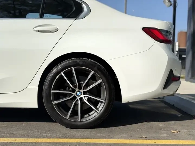 BMW 330 xDrive Premium Package/ LEATHER/ ALLOYS - автомобили, коли, обяви за нови и употребявани 2