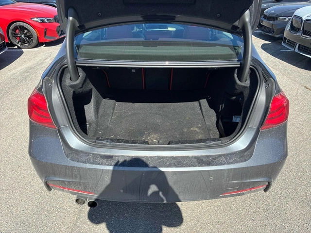 BMW 330 xDrive * М ПАКЕТ * ПОДГРЕВ * ПАНОРАМА * CARFAX - автомобили, коли, обяви за нови и употребявани 12