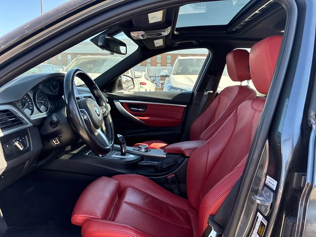 BMW 330 xDrive * М ПАКЕТ * ПОДГРЕВ * ПАНОРАМА * CARFAX - автомобили, коли, обяви за нови и употребявани 8