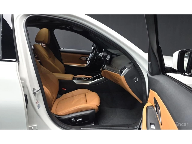 BMW 330 HYBRID* M* SPORT* LASER* ДИСТРОНИК* ХЕДЪП* 360КАМЕ - автомобили, коли, обяви за нови и употребявани 13