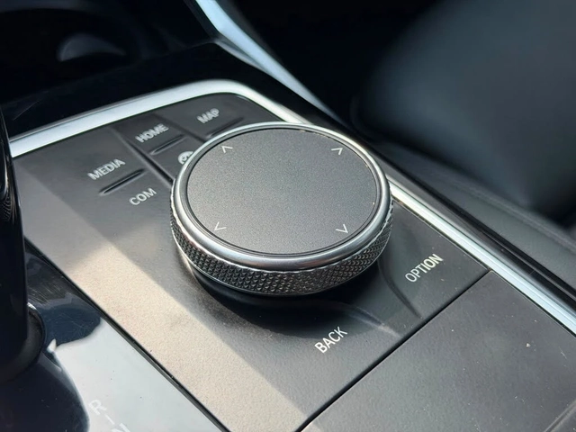 BMW 330 xDrive* DISTRONIC* LANE* ПОДГРЕВ + ВОЛАН - автомобили, коли, обяви за нови и употребявани 6