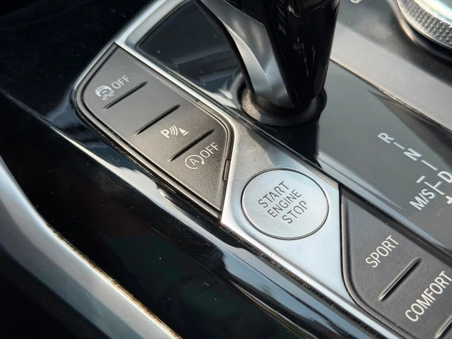 BMW 330 xDrive* DISTRONIC* LANE* ПОДГРЕВ + ВОЛАН - автомобили, коли, обяви за нови и употребявани 7