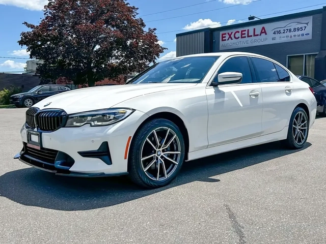 BMW 330 330i xDrive Sport Package - автомобили, коли, обяви за нови и употребявани 0