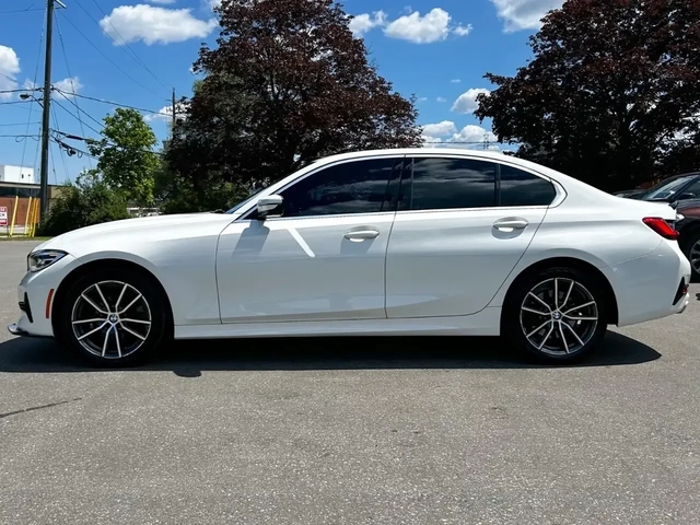 BMW 330 330i xDrive Sport Package - автомобили, коли, обяви за нови и употребявани 1