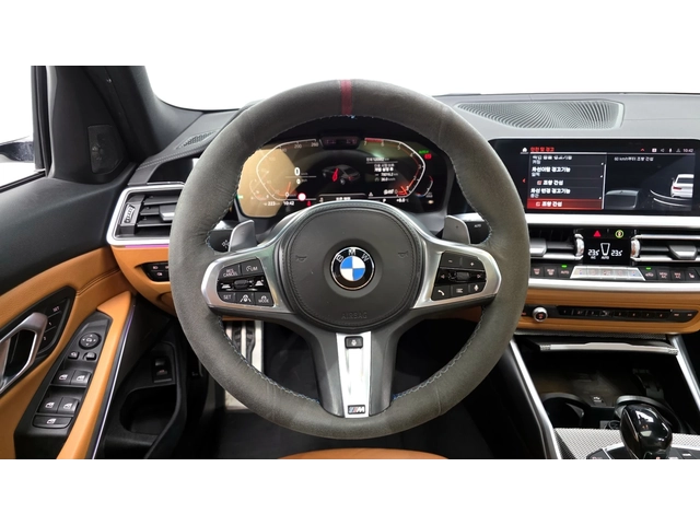 BMW 330 i xDrive M Sport - автомобили, коли, обяви за нови и употребявани 11