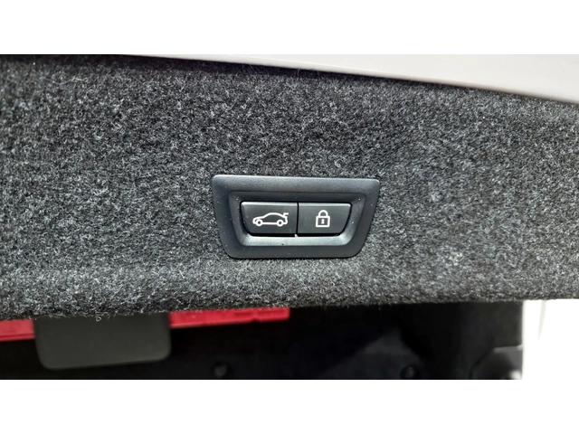 BMW 330 i xDrive M Sport - автомобили, коли, обяви за нови и употребявани 16