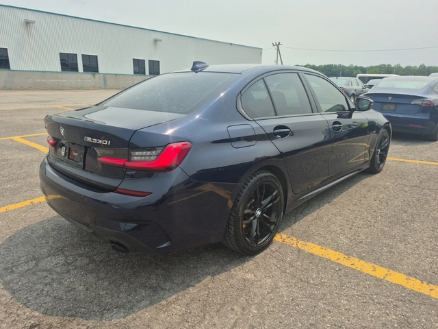 BMW 330 xDrive / Navigation / Blind Spot / Camera / Memory - автомобили, коли, обяви за нови и употребявани 2