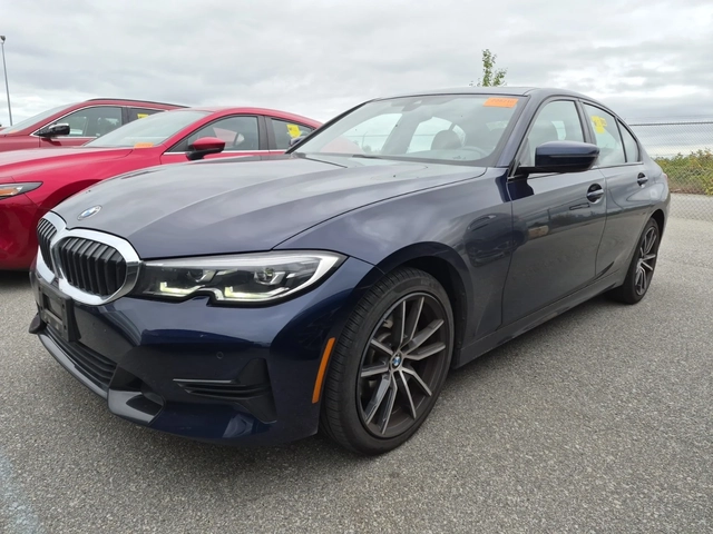 BMW 330 i xDrive - автомобили, коли, обяви за нови и употребявани 0
