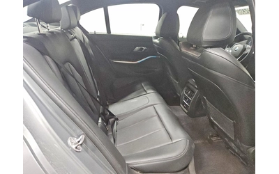 BMW 330 xi xDrive - автомобили, коли, обяви за нови и употребявани 9