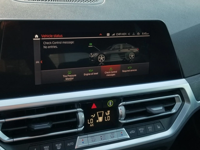 BMW 330 330i xDrive Sport Line - автомобили, коли, обяви за нови и употребявани 12