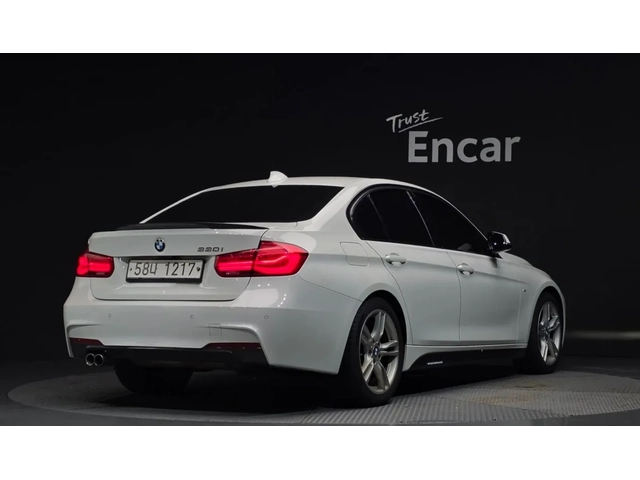 BMW 330 M* HUD* LANE ASSIST* КРАЙНА ЦЕНА* - автомобили, коли, обяви за нови и употребявани 1