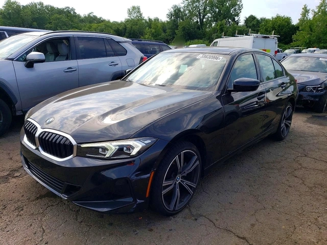 BMW 330 i xDrive - автомобили, коли, обяви за нови и употребявани 0