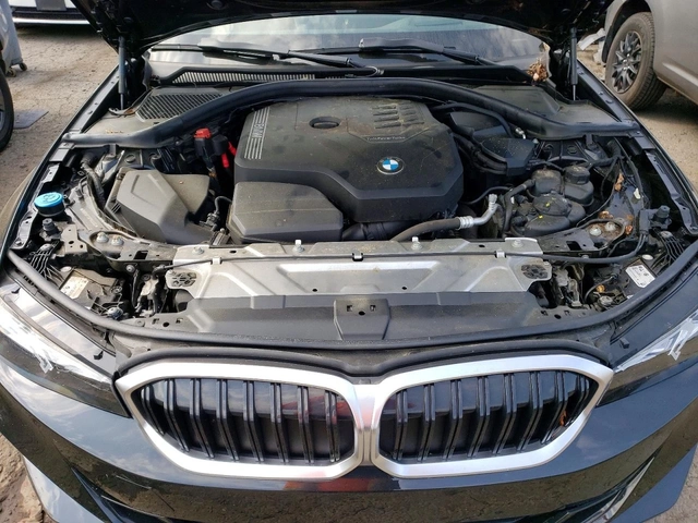 BMW 330 i xDrive - автомобили, коли, обяви за нови и употребявани 10