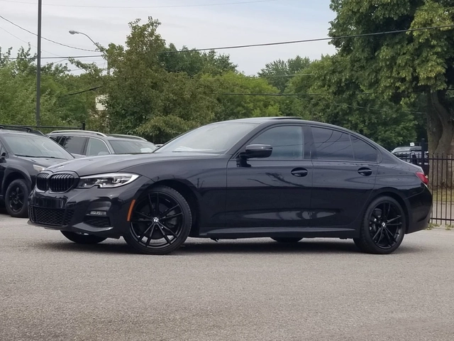 BMW 330 330i xDrive AWD | Navi | Камера | Bluetooth - автомобили, коли, обяви за нови и употребявани 0