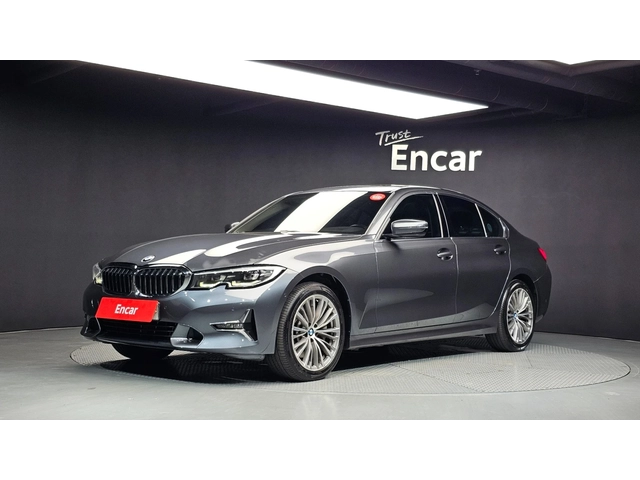 BMW 330 330i xDrive Luxury - автомобили, коли, обяви за нови и употребявани 0