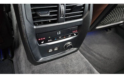 BMW 330 330i xDrive Luxury - автомобили, коли, обяви за нови и употребявани 16
