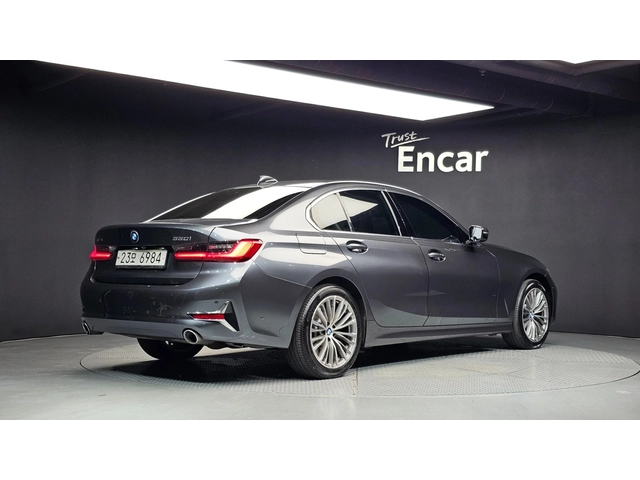 BMW 330 330i xDrive Luxury - автомобили, коли, обяви за нови и употребявани 1