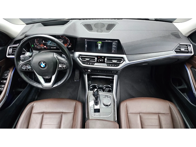 BMW 330 330i xDrive Luxury - автомобили, коли, обяви за нови и употребявани 5
