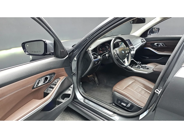 BMW 330 330i xDrive Luxury - автомобили, коли, обяви за нови и употребявани 8