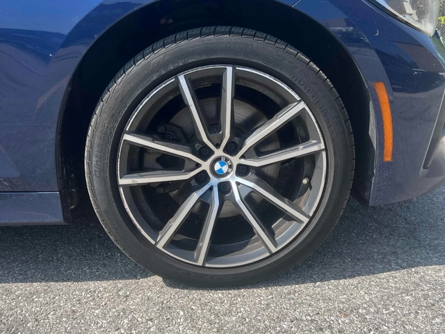 BMW 330 i xDrive - автомобили, коли, обяви за нови и употребявани 6