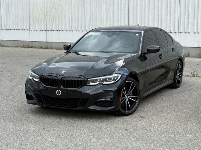 BMW 330 xDriveM Package - автомобили, коли, обяви за нови и употребявани 0