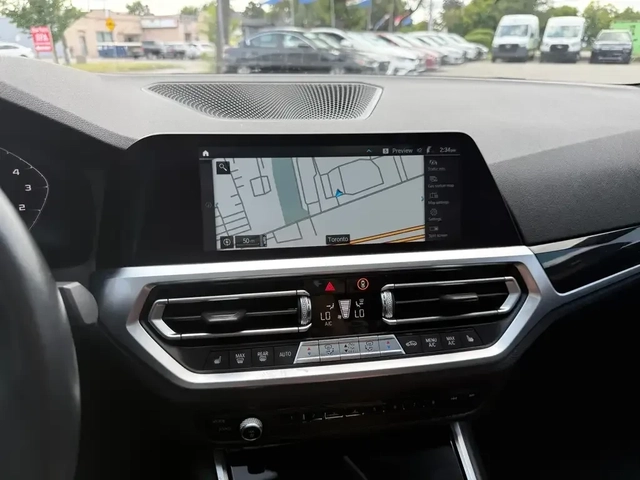 BMW 330 e xDrive Plug-in Hybrid - автомобили, коли, обяви за нови и употребявани 14