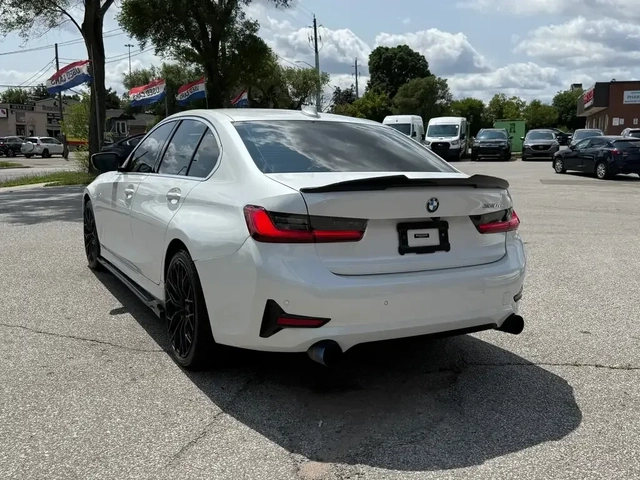 BMW 330 e xDrive Plug-in Hybrid - автомобили, коли, обяви за нови и употребявани 2