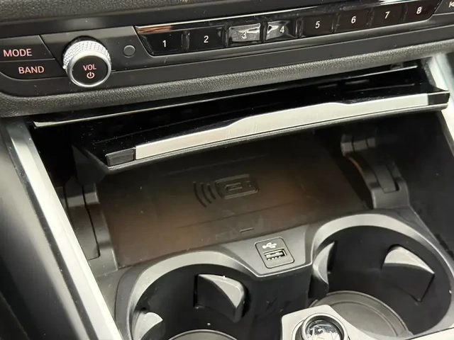 BMW 330 i xDrive - автомобили, коли, обяви за нови и употребявани 11