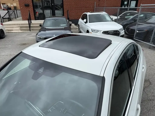 BMW 330 i xDrive - автомобили, коли, обяви за нови и употребявани 5