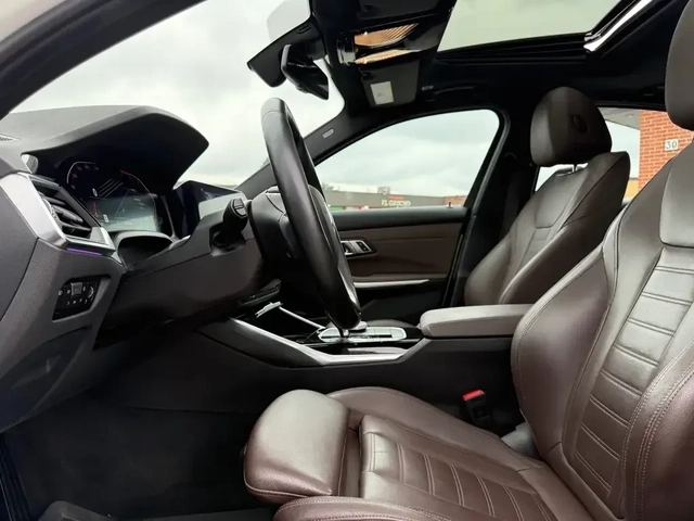 BMW 330 i xDrive - автомобили, коли, обяви за нови и употребявани 6