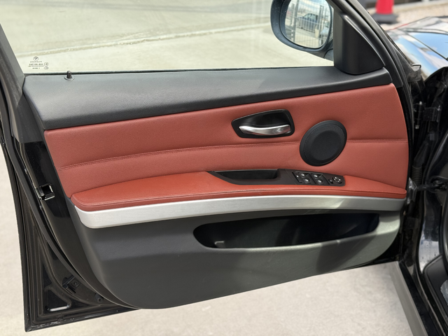 BMW 330 BMW 330 * 2011г* FACE* НАВИ* 220.000КМ* ТОП Състояние - автомобили, коли, обяви за нови и употребявани 13