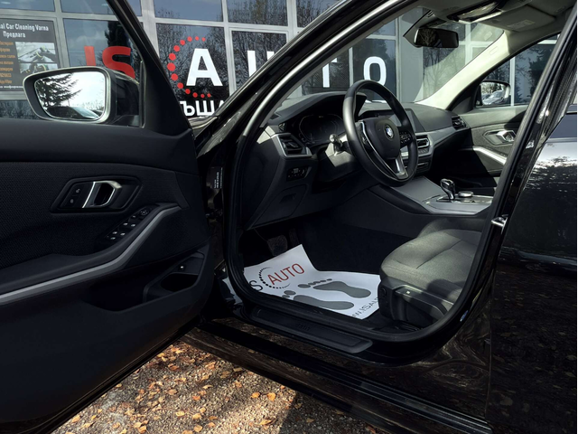 BMW 330 e/G20/PDC/Подгрев/Sport Line/Virtual/Navi/ - автомобили, коли, обяви за нови и употребявани 6
