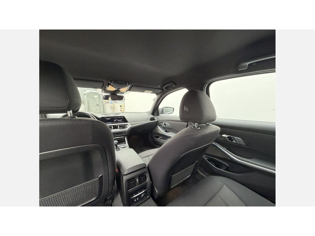 BMW 330e - автомобили, коли, обяви за нови и употребявани 9