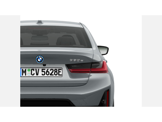 BMW 330e xDrive - автомобили, коли, обяви за нови и употребявани 5