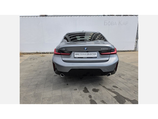 BMW 330e xDrive Sedan  - автомобили, коли, обяви за нови и употребявани 10