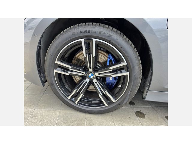 BMW 330e xDrive Sedan  - автомобили, коли, обяви за нови и употребявани 4