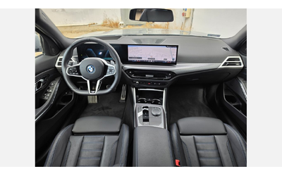 BMW 330e xDrive Sedan  - автомобили, коли, обяви за нови и употребявани 6