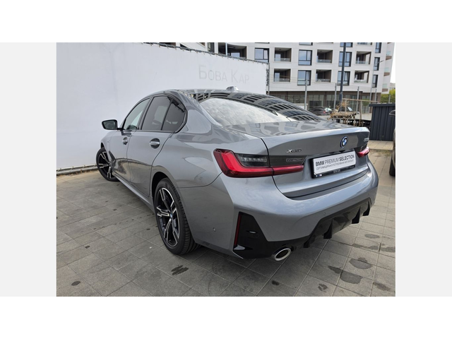 BMW 330e xDrive Sedan  - автомобили, коли, обяви за нови и употребявани 8