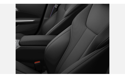 BMW 330i xDrive Touring - автомобили, коли, обяви за нови и употребявани 7